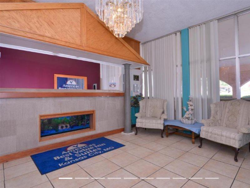 Americas Best Value Inn & Suites Kansas City Grandview Buitenkant foto