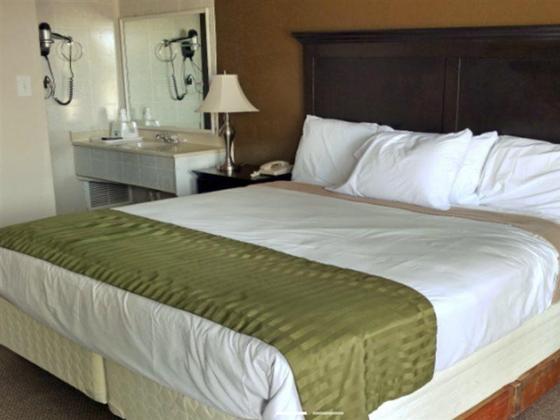 Americas Best Value Inn & Suites Kansas City Grandview Buitenkant foto