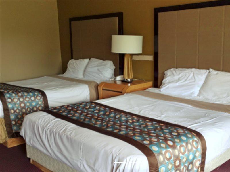 Americas Best Value Inn & Suites Kansas City Grandview Buitenkant foto