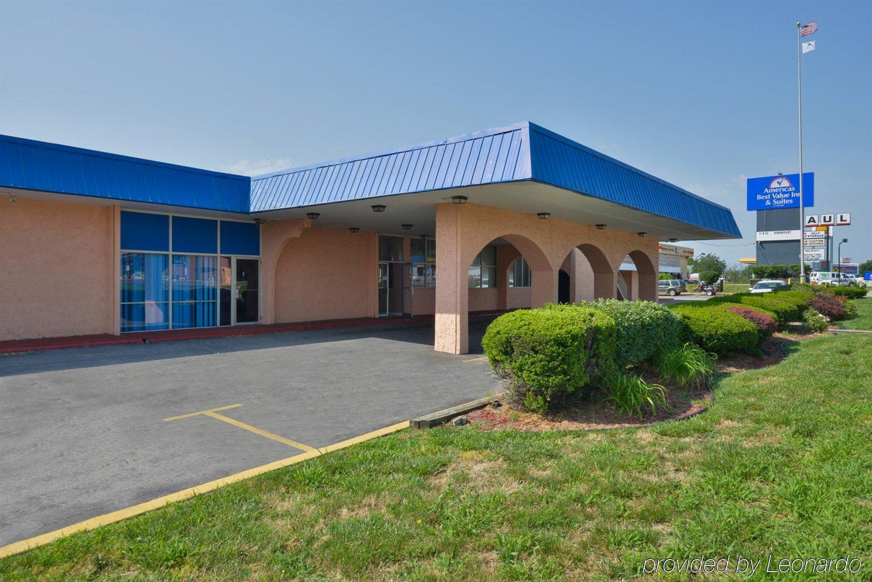Americas Best Value Inn & Suites Kansas City Grandview Buitenkant foto