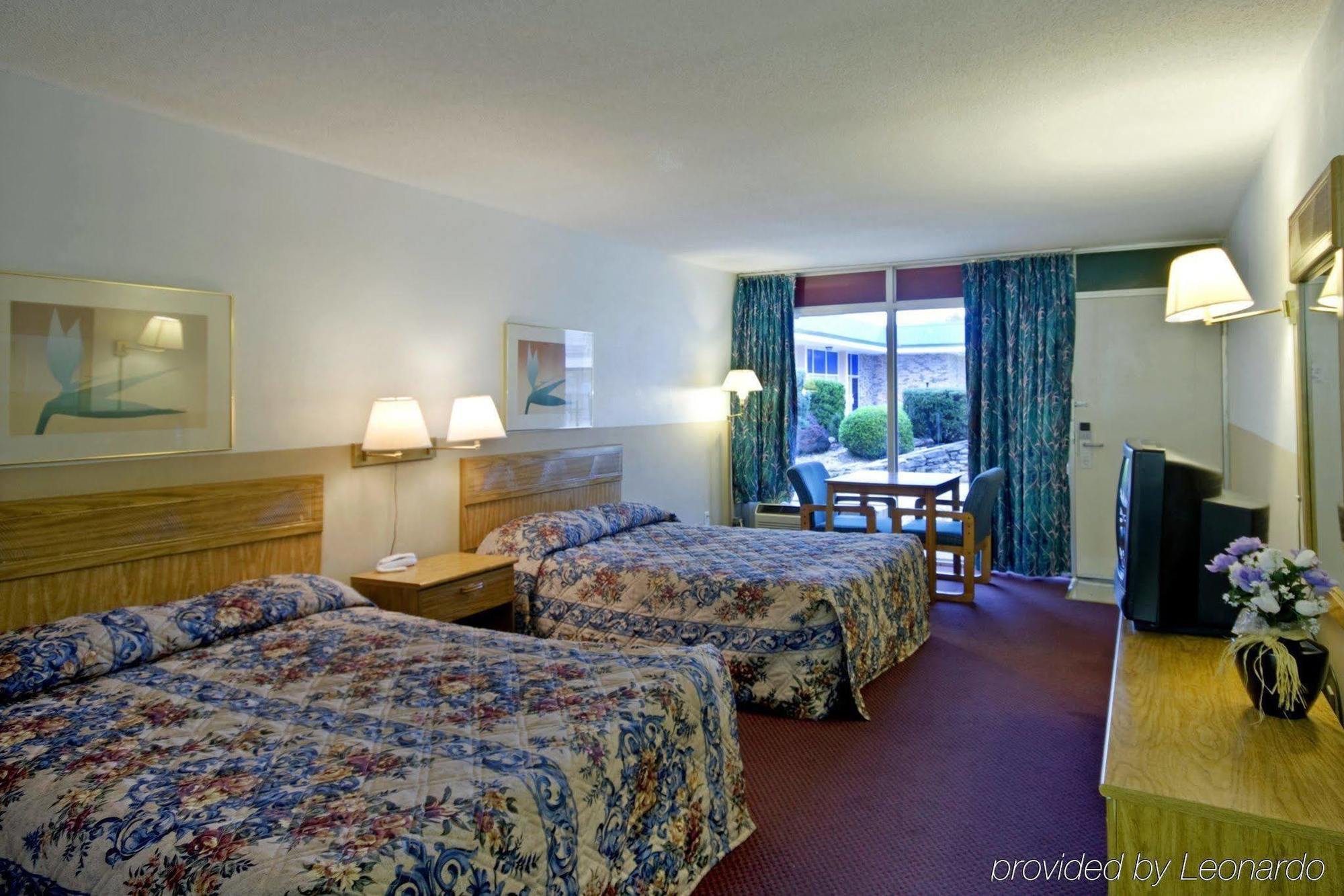 Americas Best Value Inn & Suites Kansas City Grandview Kamer foto